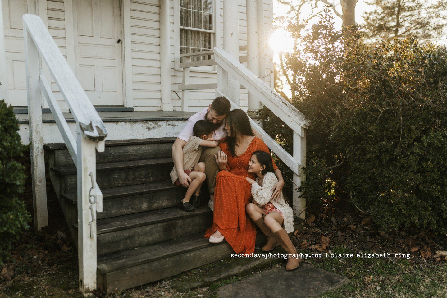 Blaire is an award-winning Washington DC family photographer for young families who embrace the beautiful chaos of raising babies.