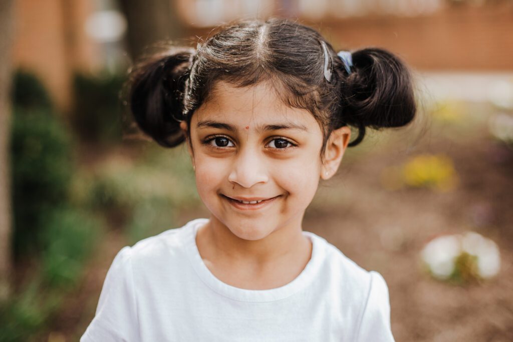 Have you wondered why schools should offer Spring portraits? Here is my take as your Northern Virginia school photographer.