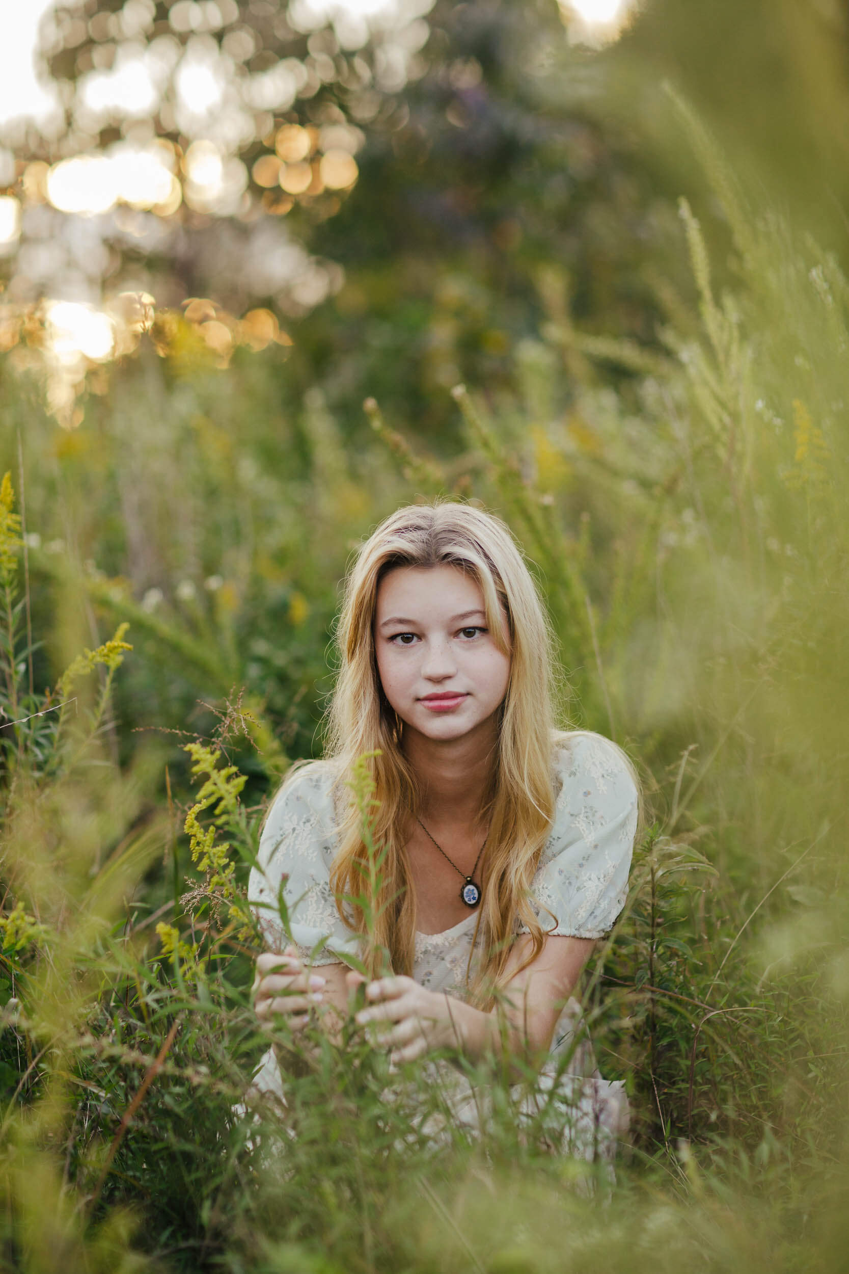 loudoun-high-school-senior-northern-virginia-photographer-sunny-field