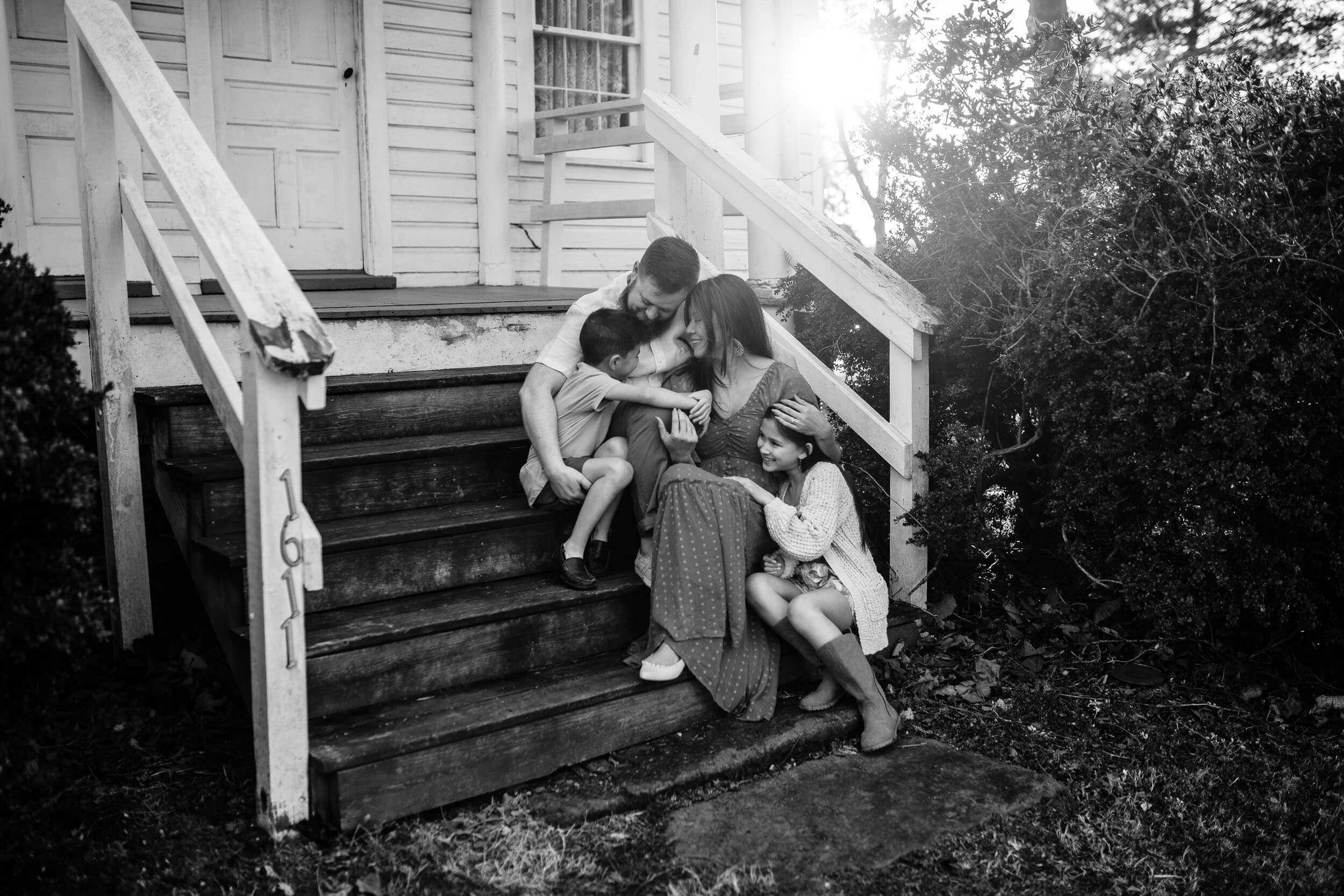 northern virginia family photographer black and white claude moore sunflare