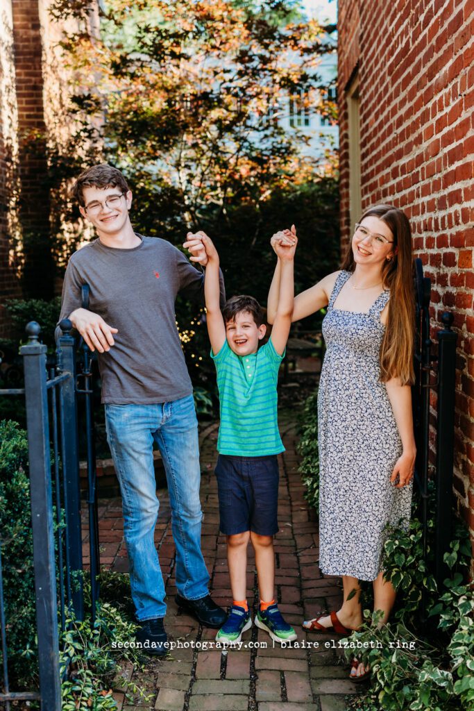 photo of siblings in Leesburg VA