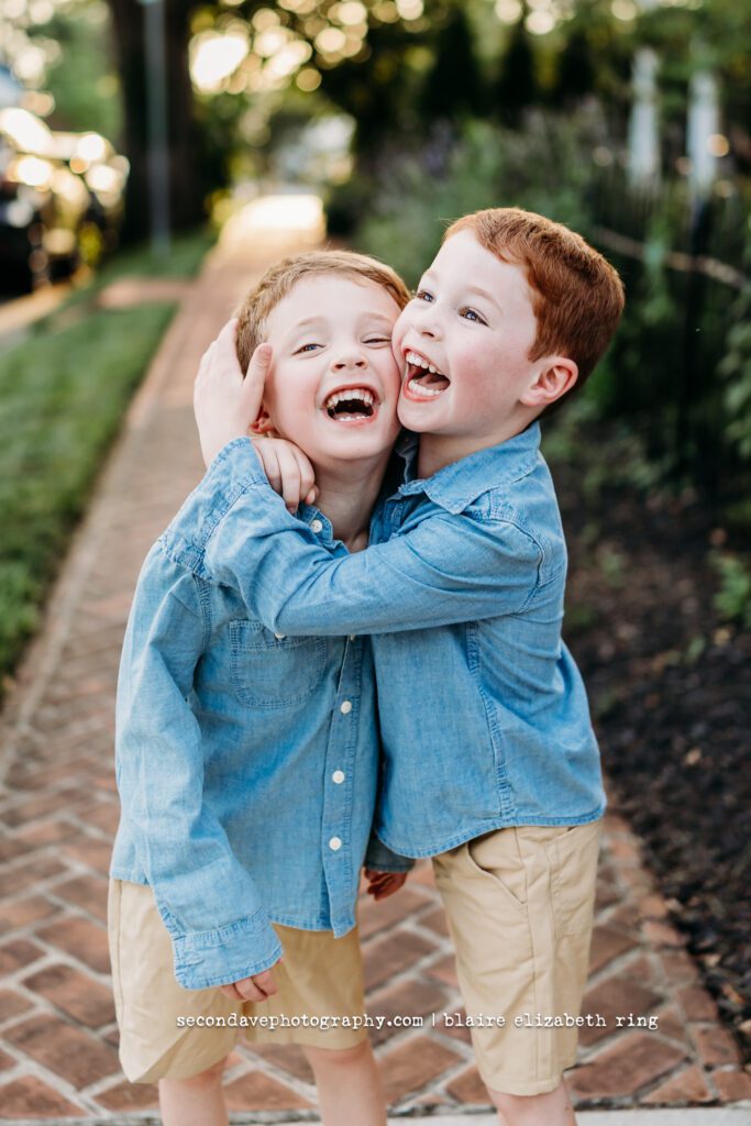 Twin boys laughing in Leesburg VA