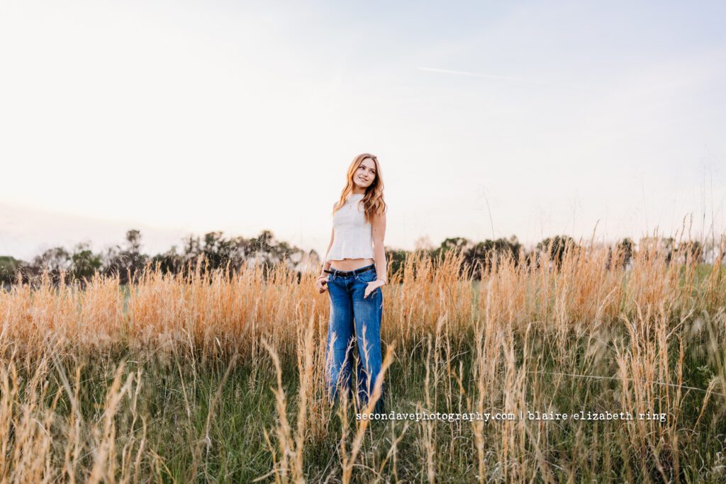 Top 5 Senior Picture Pose Ideas that I come back to again and again, why they work, and why you should use them for your next senior session.